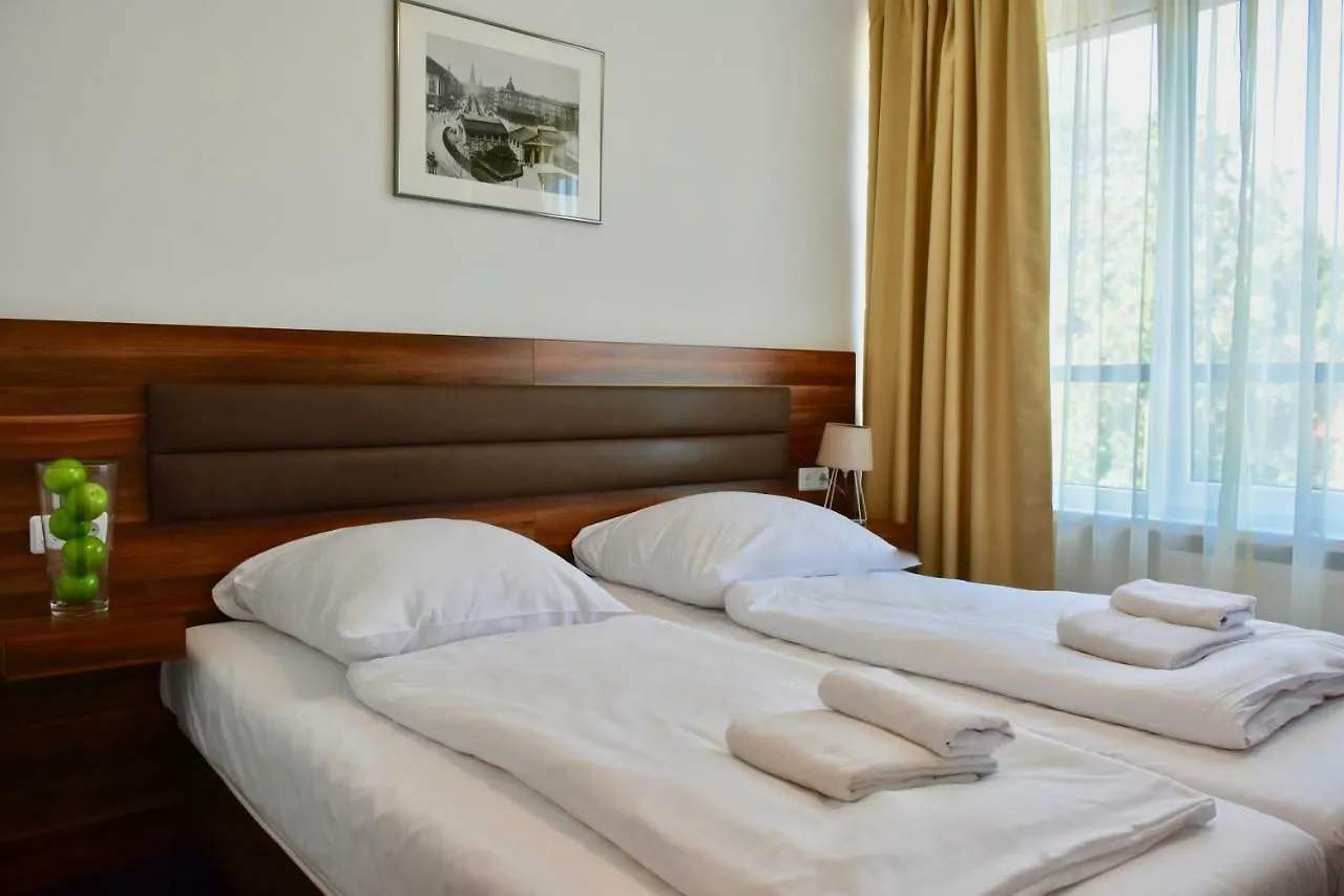 ברלין Aparthotel Christie 3*,